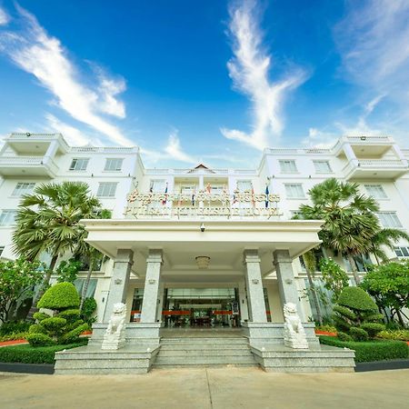 Pursat Riverside Hotel & Spa Bagian luar foto