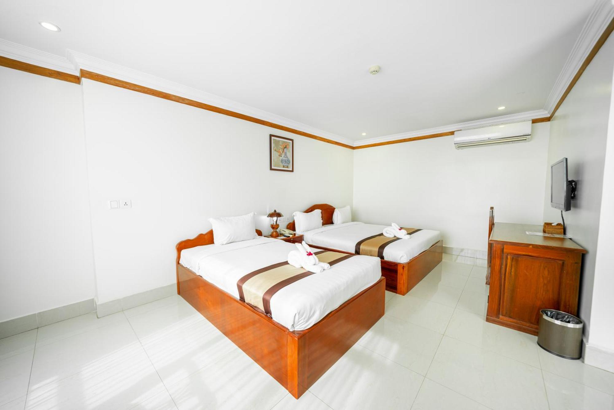 Pursat Riverside Hotel & Spa Bagian luar foto