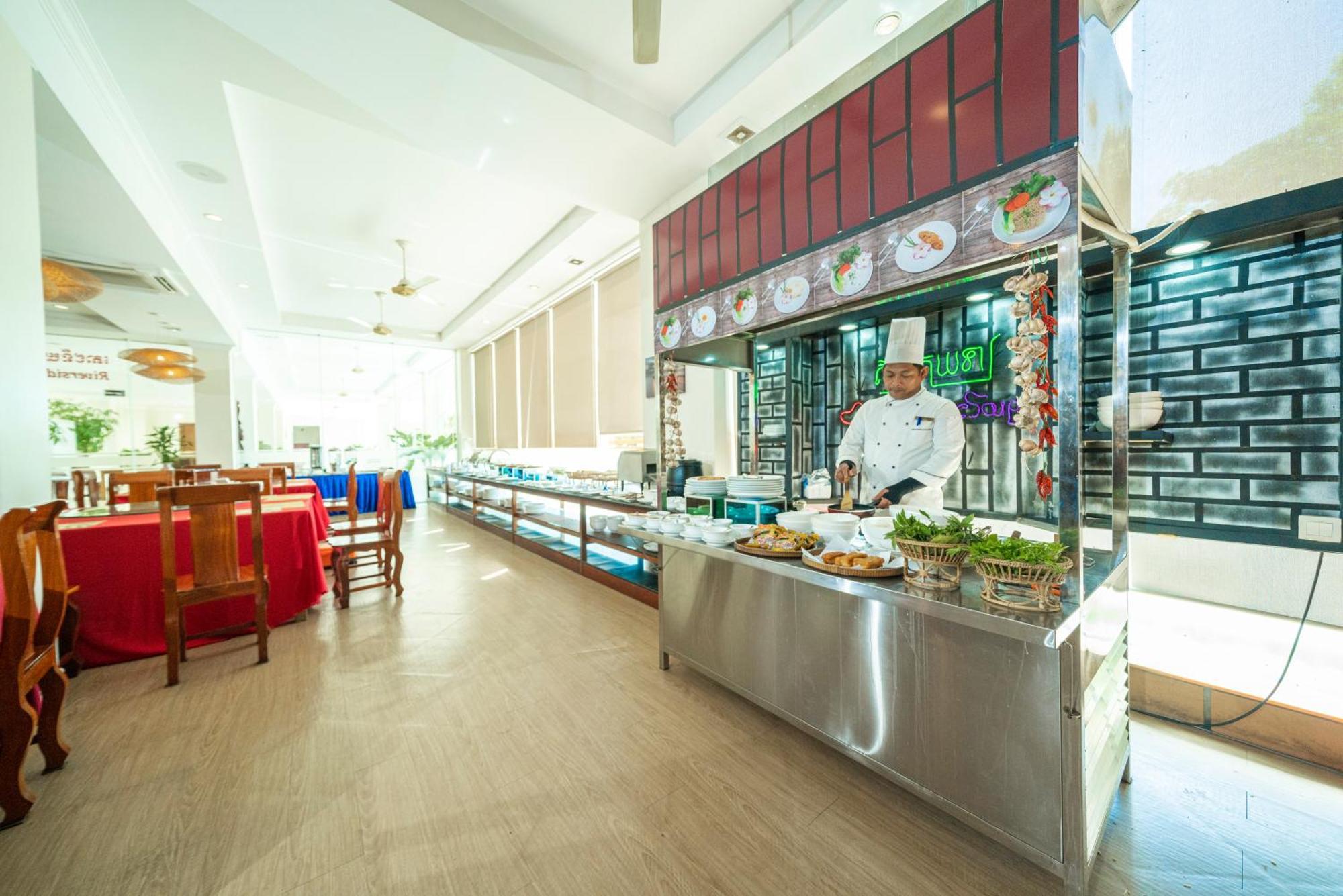 Pursat Riverside Hotel & Spa Bagian luar foto