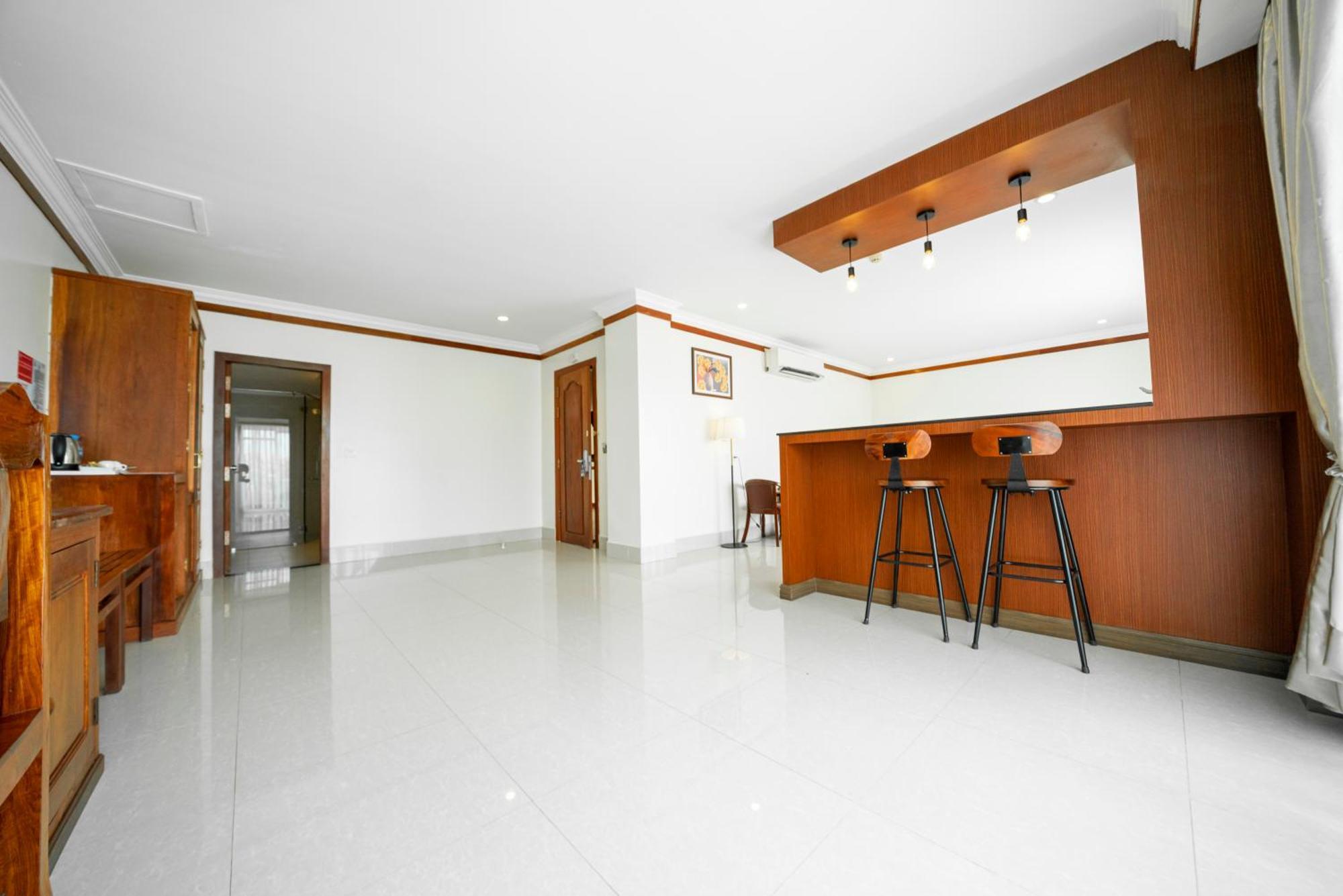 Pursat Riverside Hotel & Spa Bagian luar foto